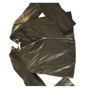 Woman’s Vince leather jacket w/side zip